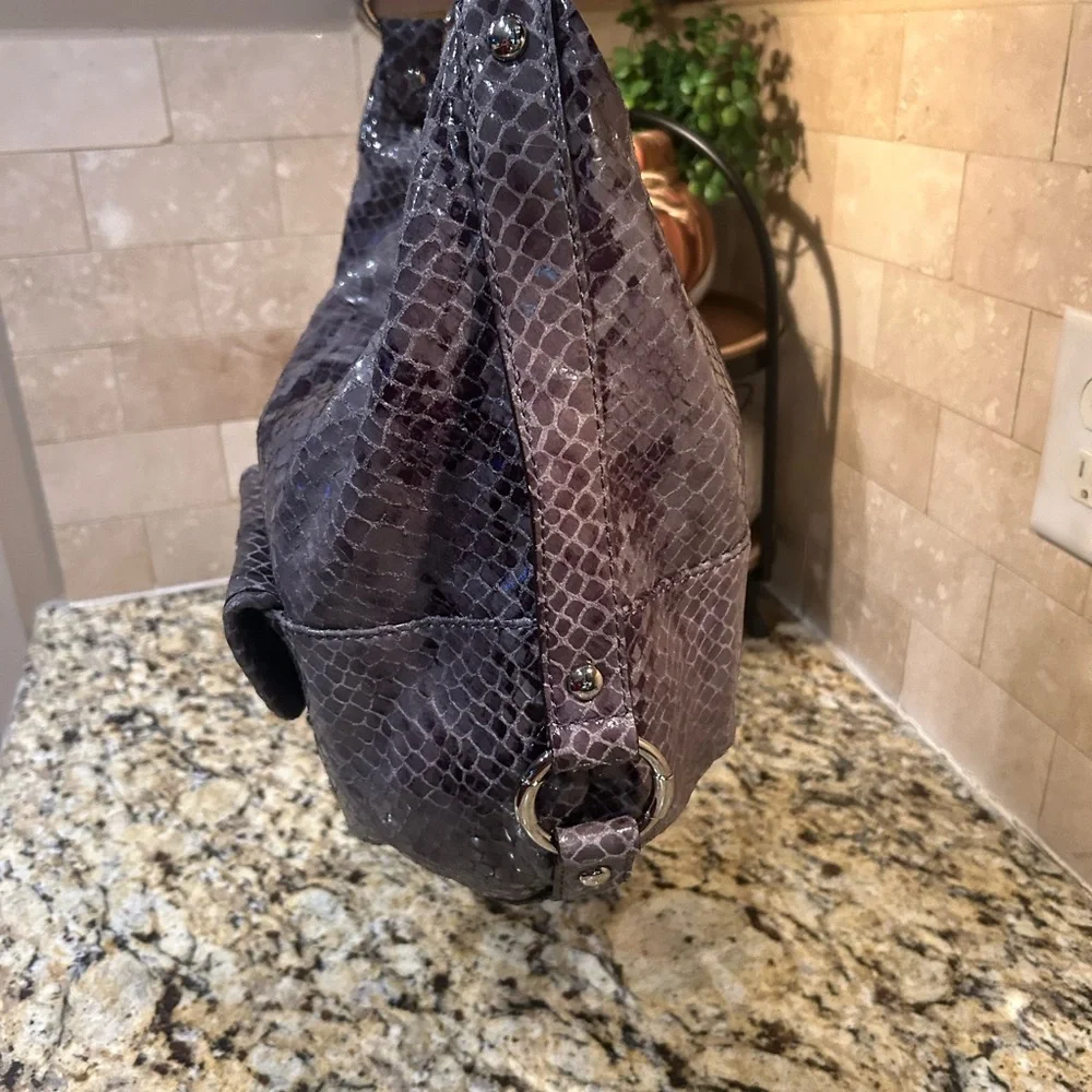 MICHAEL Michael Kors FULTON HOBO SHOULDER BAG GRAY EMBOSSED LEATHER SILVER - Picture 4 of 8